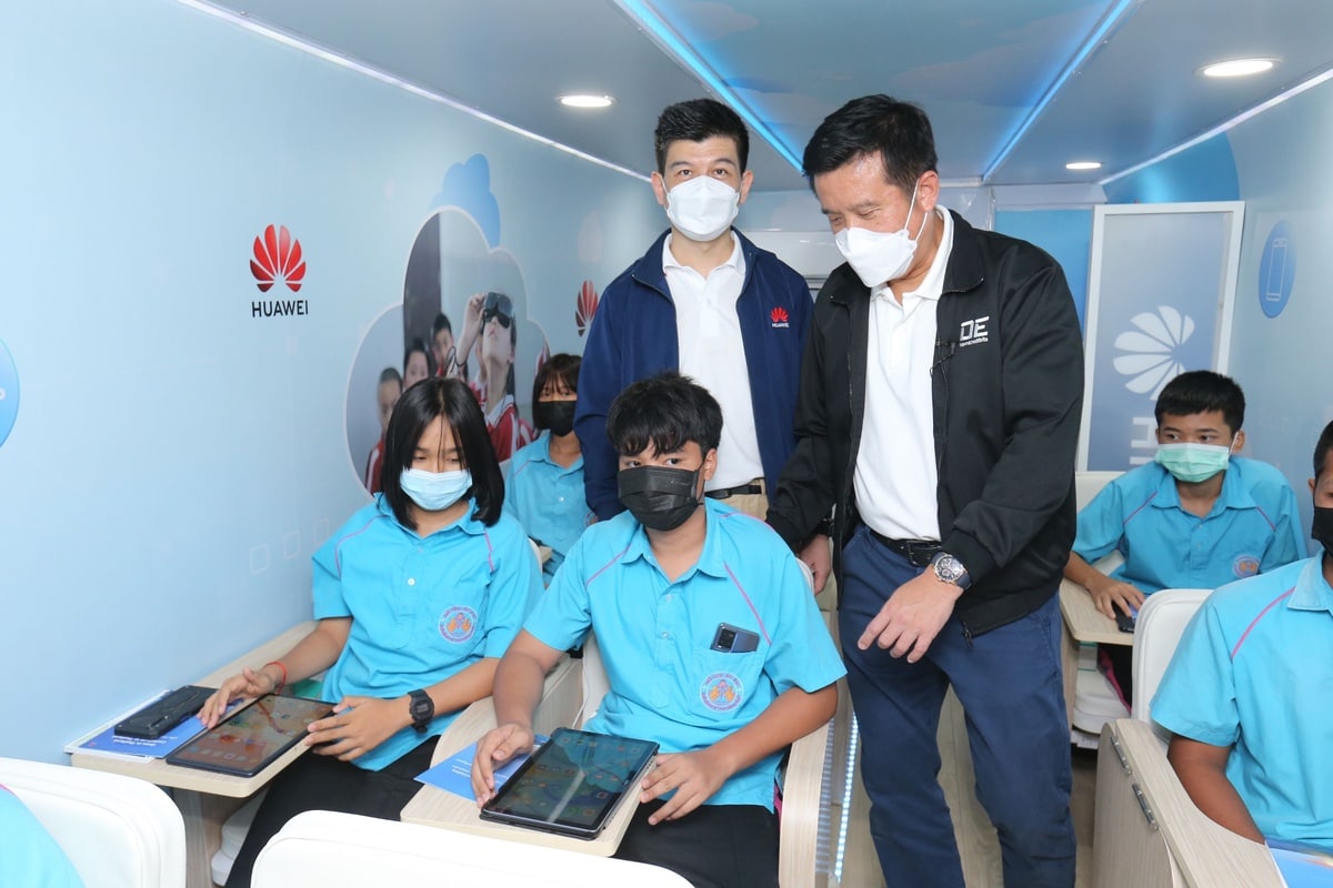 Huawei launches 'Digital Bus' project to level up education sector in Thailand