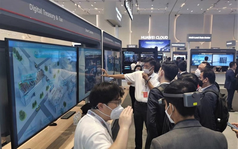 Huawei custom port solutions