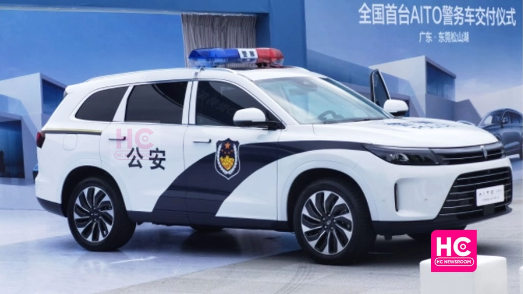 Huawei AITO M5 police vehicles delivery