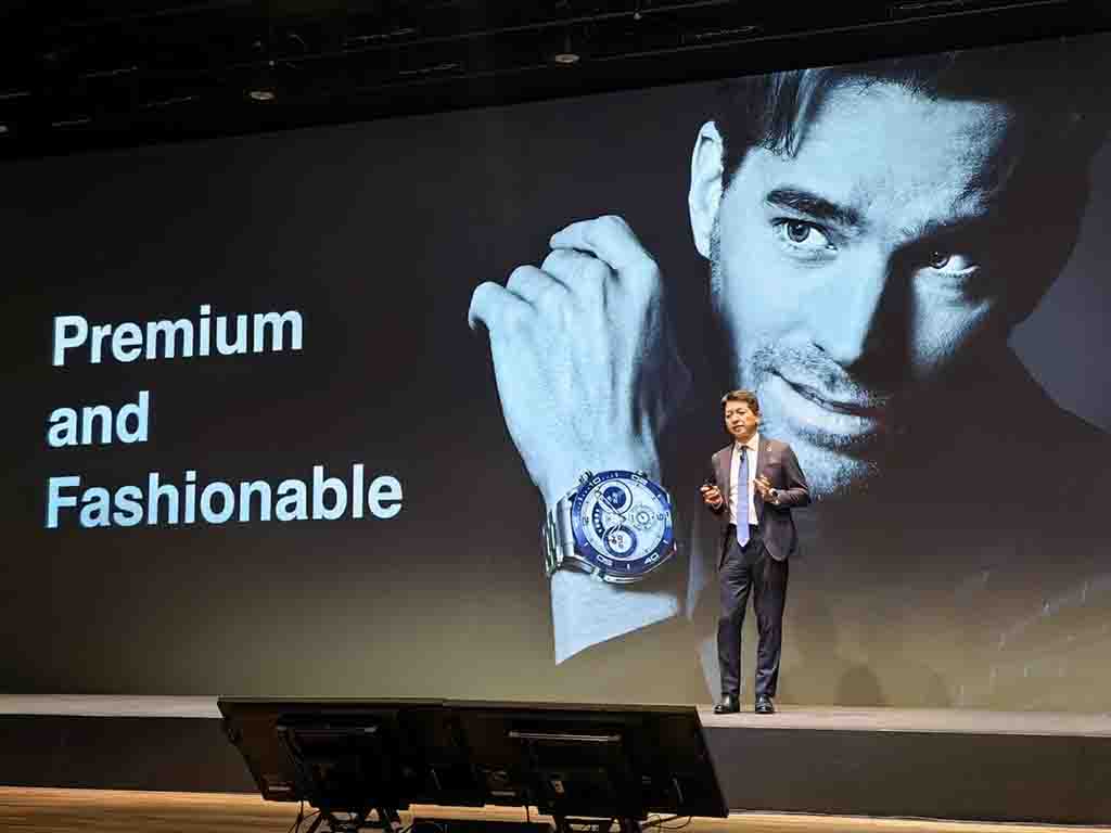 Huawei Japan launched Watch Ultimate