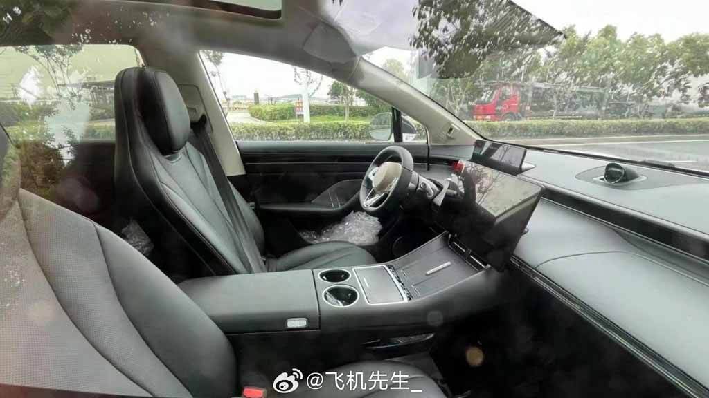 Huawei Luxeed SUV spy images